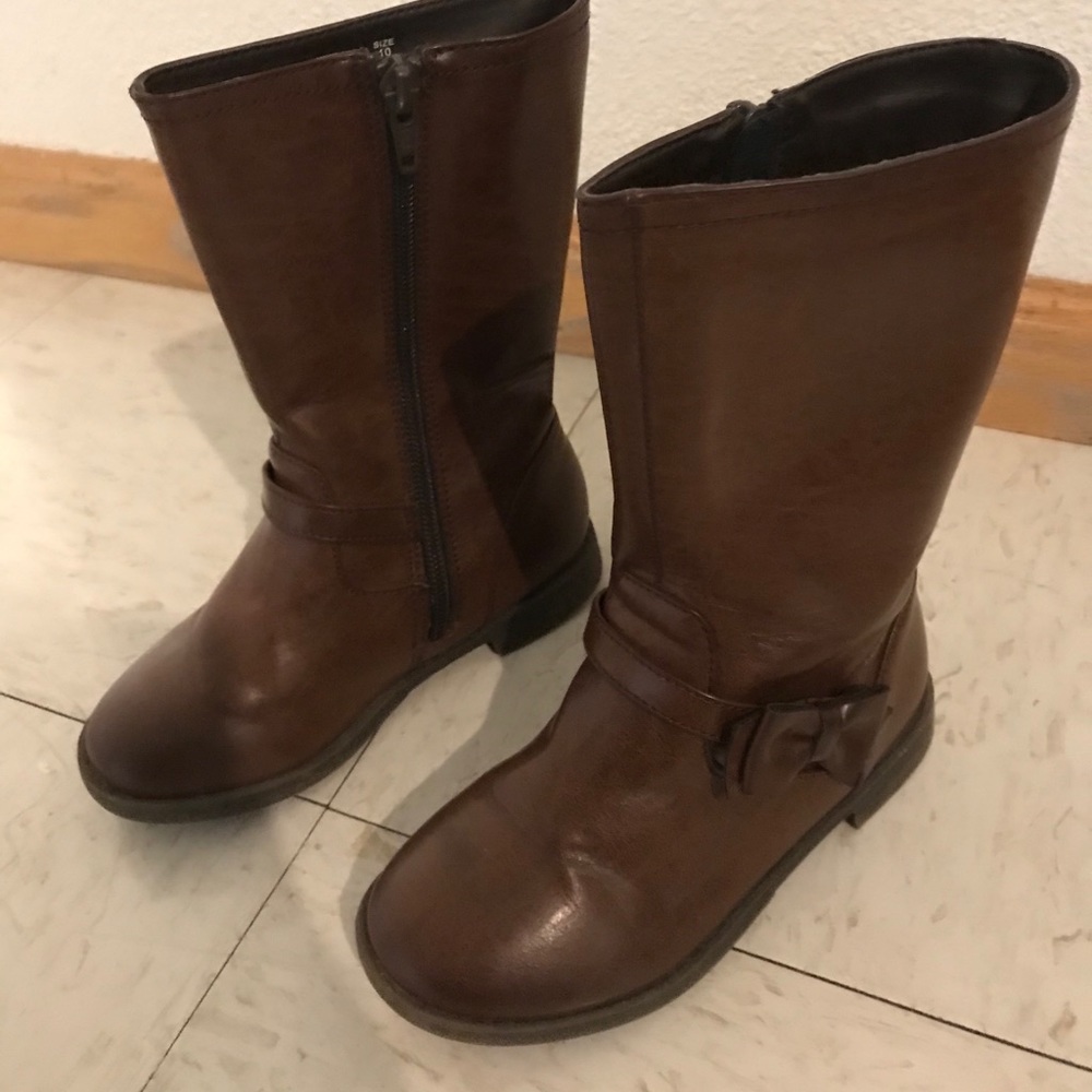 Used Brown boots